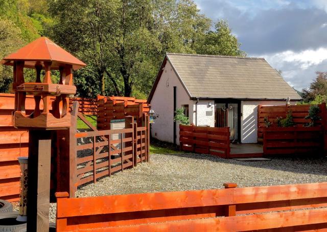 The Wee Ludging Cottage, Rashfield, by Dunoon