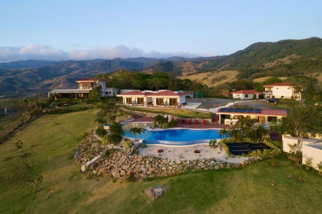 Vida Mountain Resort & Spa Adults Only