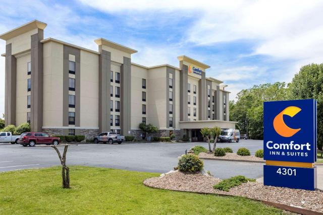 Comfort Inn & Suites Airport