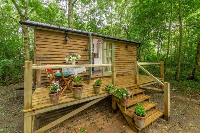 Woodland Retreat Shepherds Hut