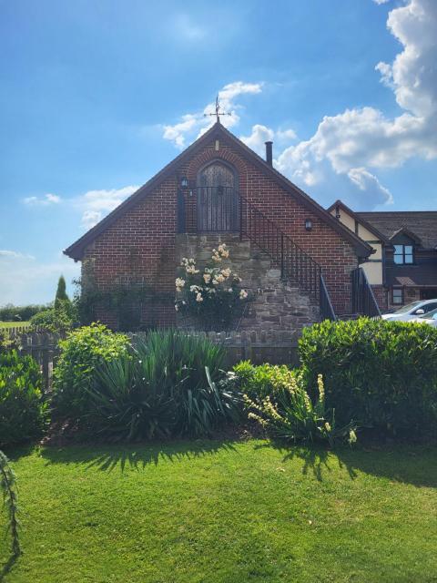 Lyde Cross Coach House