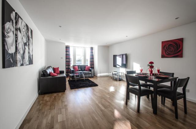 Orange Apartments Polmuir Gardens Only 7 minutes to City Centre