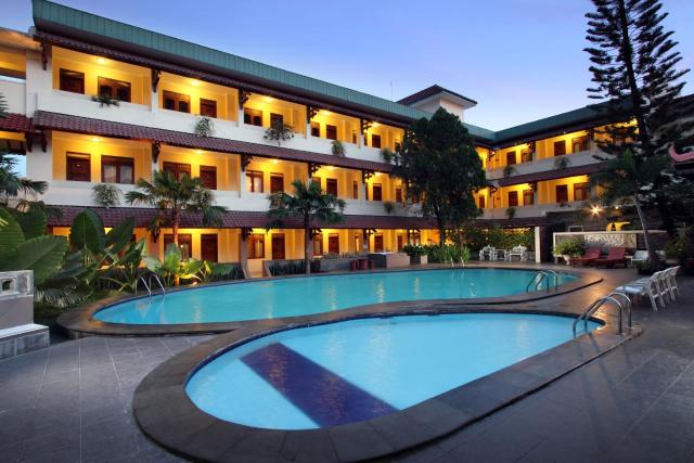 Cakra Kembang Hotel