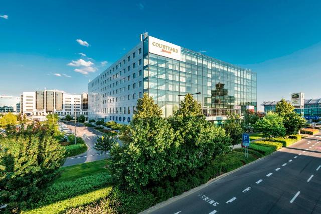 Courtyard by Marriott Prague Airport