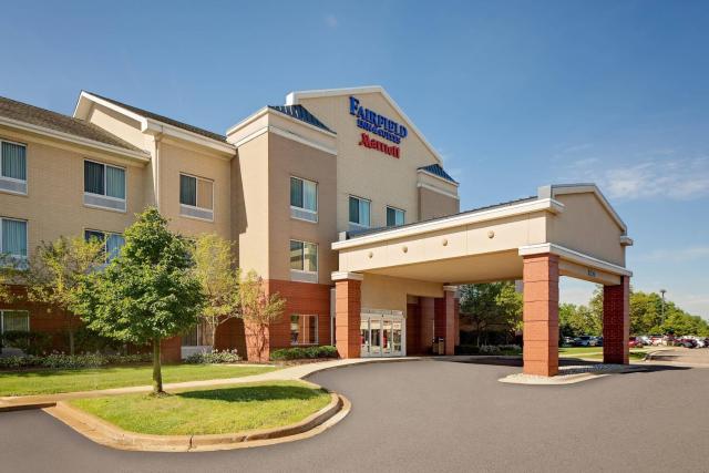 Fairfield Inn & Suites by Marriott Detroit Metro Airport Romulus