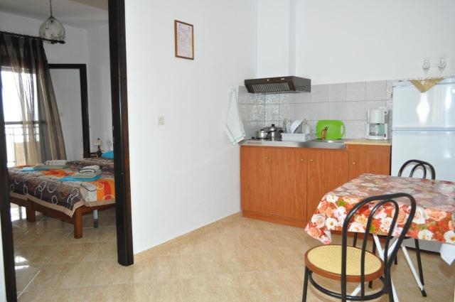 Giannis Maria Apartments