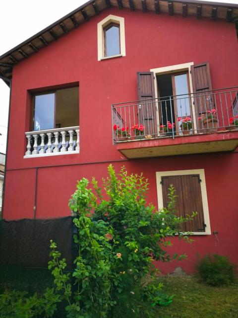 Refined apartment with jacuzzi in Sant'Ippolito 110 sqm