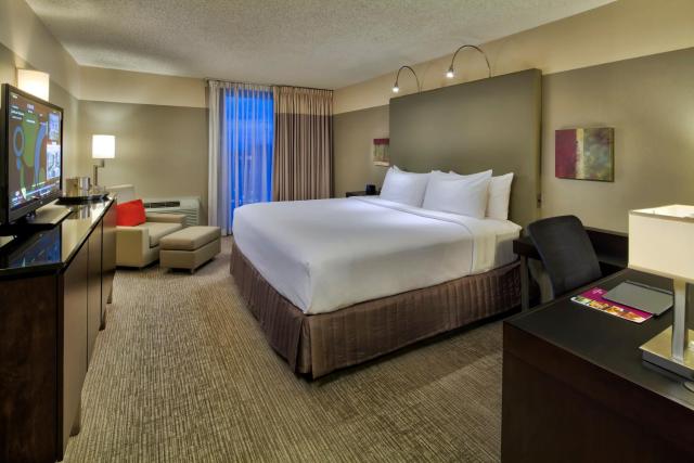 Crowne Plaza - Chicago West Loop, an IHG Hotel