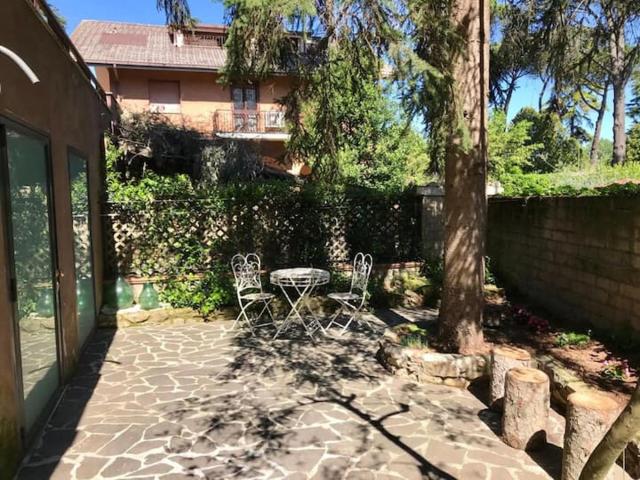 Loft con giardino in zona Appia Antica