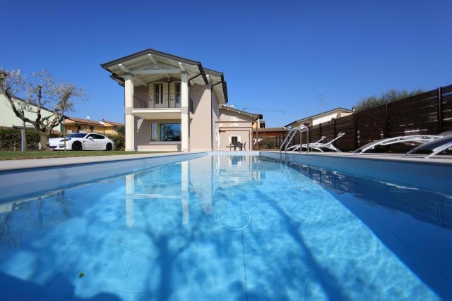 Villa Zarina - up to 12 people