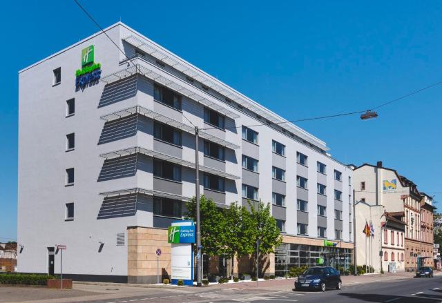 Holiday Inn Express Frankfurt Messe, an IHG Hotel