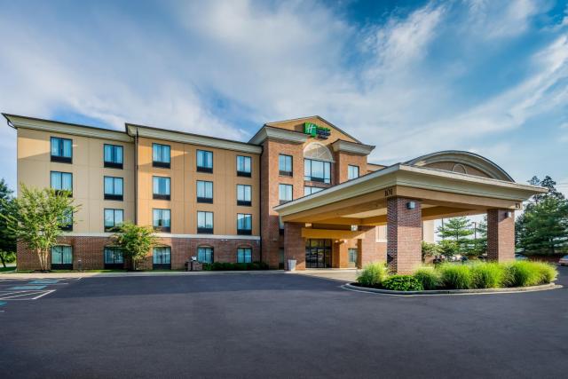 Holiday Inn Express Hotel & Suites-North East, an IHG Hotel