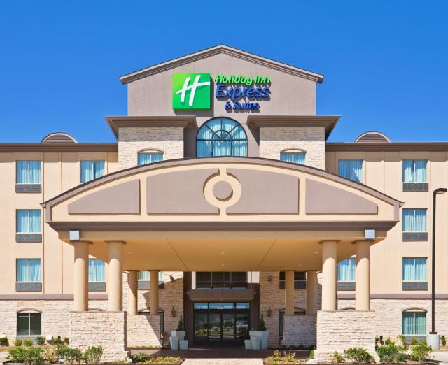 Holiday Inn Express & Suites Dallas East - Fair Park, an IHG Hotel