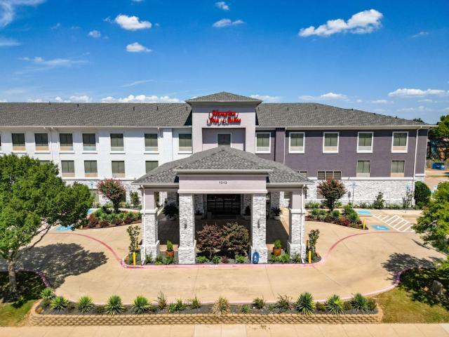 Hampton Inn & Suites Denton