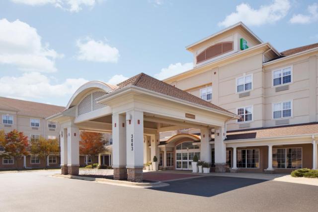 Holiday Inn Grand Rapids-Airport, an IHG Hotel