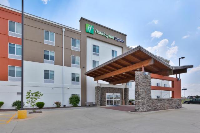 Holiday Inn Express & Suites - Effingham, an IHG Hotel