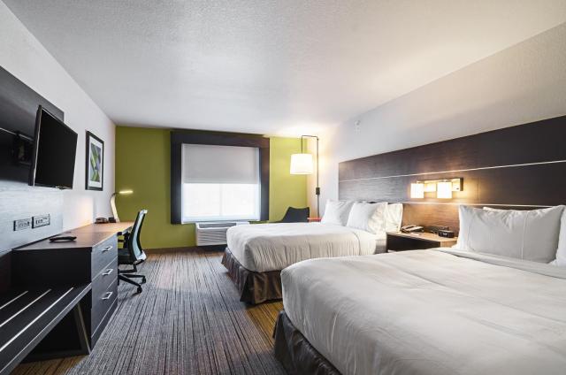 Holiday Inn Express & Suites - Atchison, an IHG Hotel