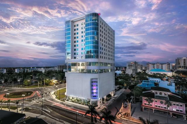 Embassy Suites By Hilton Sarasota