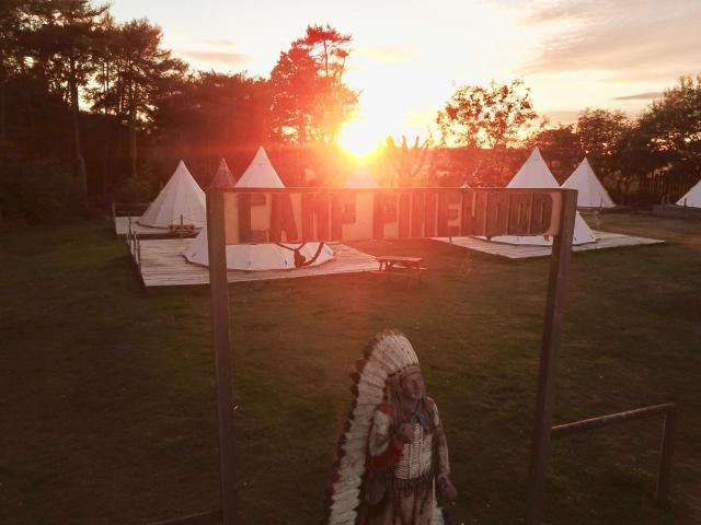 Pinewood Park - Tipis, Hot Tubs and Lodges