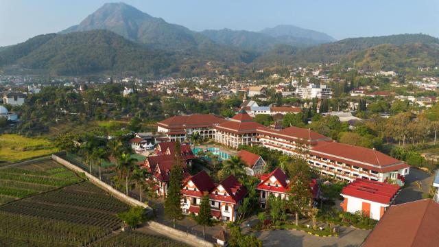 Royal Hotel and Villa Batu