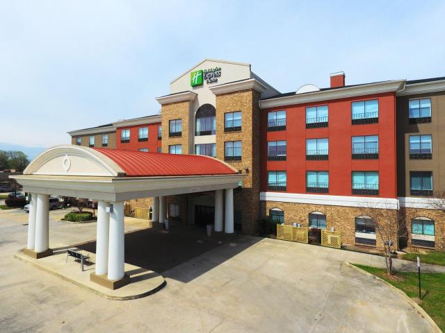 Holiday Inn Express Hotel & Suites Baton Rouge -Port Allen, an IHG Hotel