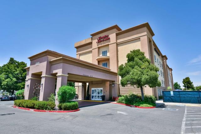 Hampton Inn & Suites Pittsburg