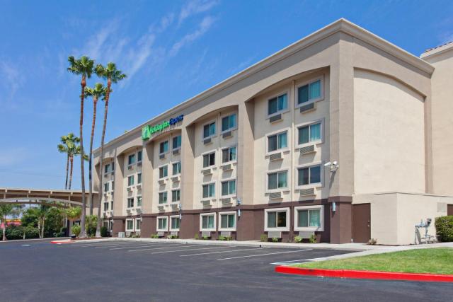 Holiday Inn Express San Bernardino Colton, an IHG Hotel