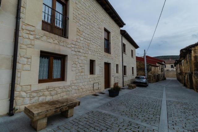 Apartamentos & casas rurales Santo Domingo de Silos