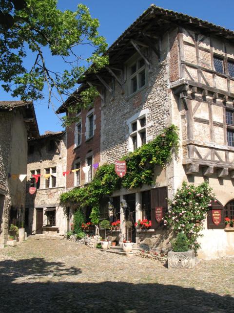 Hostellerie du Vieux Pérouges