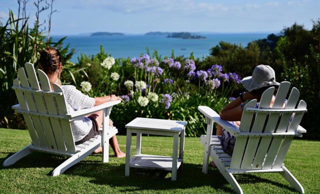 Kākā Ridge Retreat Luxury Cottage