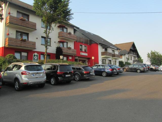 Land-gut-Hotel zur Burg Nürburg