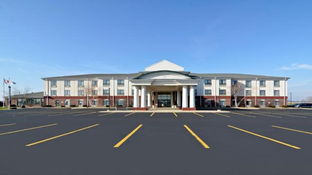 Holiday Inn Express Hotel & Suites Fort Atkinson, an IHG Hotel