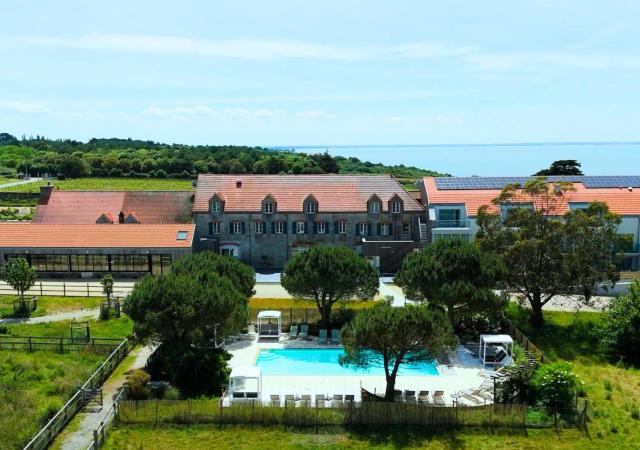 Éco-Domaine La Fontaine Hotel Spa & Résidence