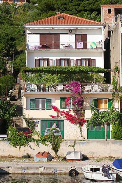 Apartments by the sea Podgora, Makarska - 6836