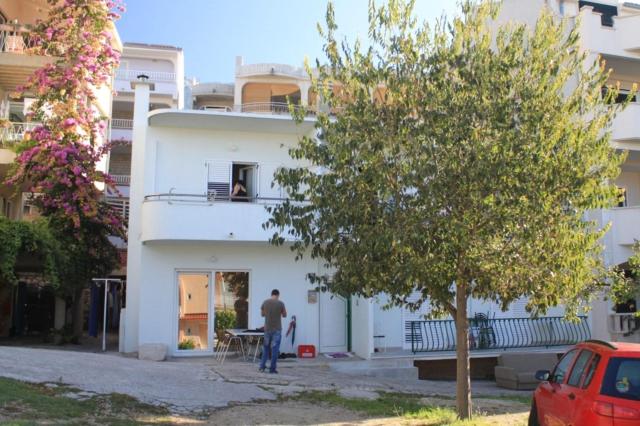 Apartments by the sea Tucepi, Makarska - 8742