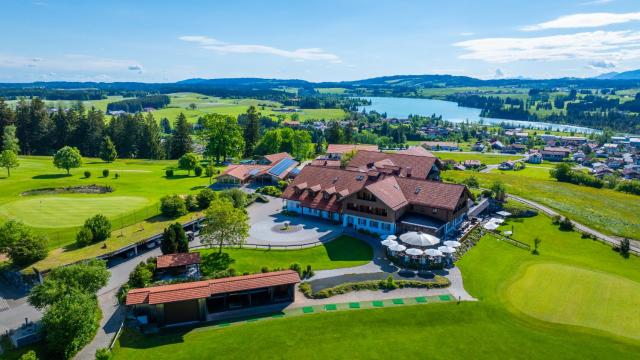 Hotel Auf der Gsteig GmbH