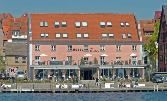 Hotel Am Yachthafen