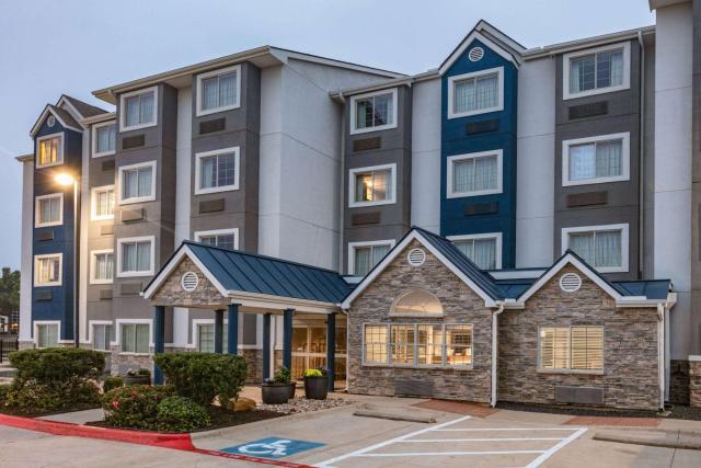 Microtel Inn & Suites by Wyndham Austin Airport