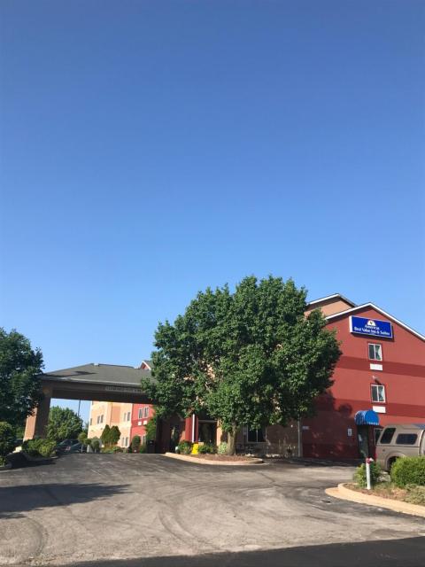 Americas Best Value Inn and Suites Saint Charles