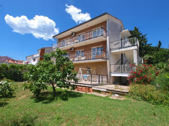 Apartments Josip 74