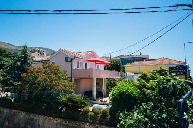 Apartments by the sea Podstrana, Split - 14982