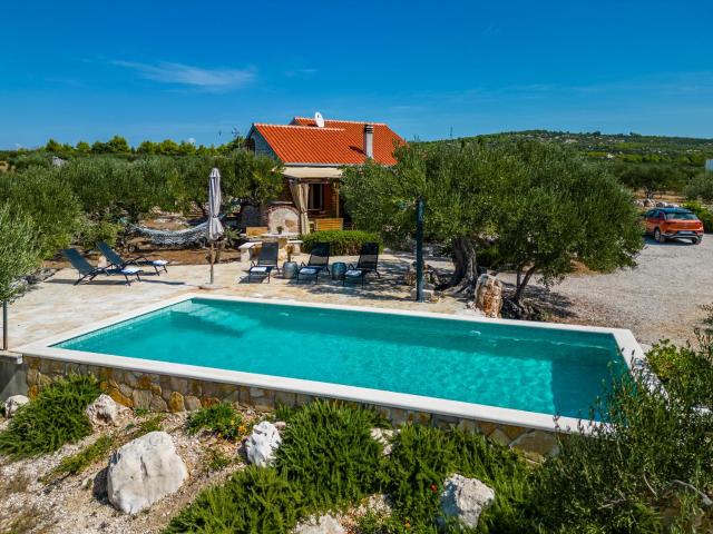 Holiday Home Kuća Sunca