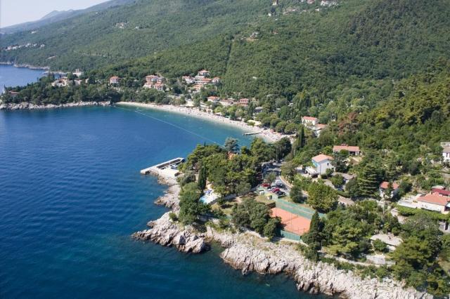 Studio Apartment in Mošcenicka Draga with Sea View, Terrace, Air Conditioning, Wi-Fi (4364-4)