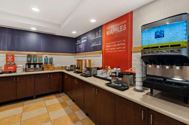 Hampton Inn & Suites Fort Belvoir Alexandria South