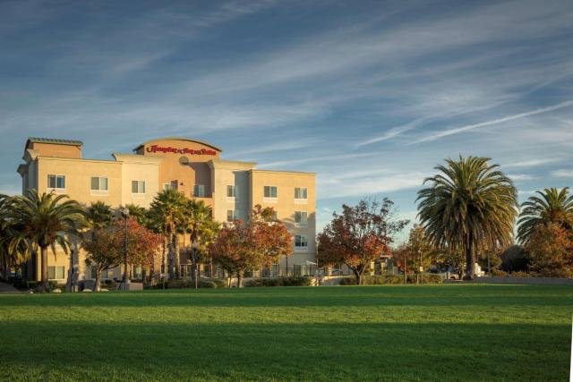 Hampton Inn & Suites Suisun City Waterfront