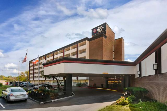 Best Western Premier Kansas City Sports Complex Hotel