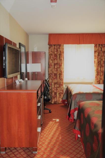 Ramada by Wyndham Staten Island