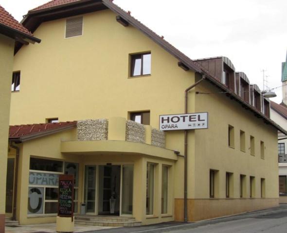 Hotel Opara