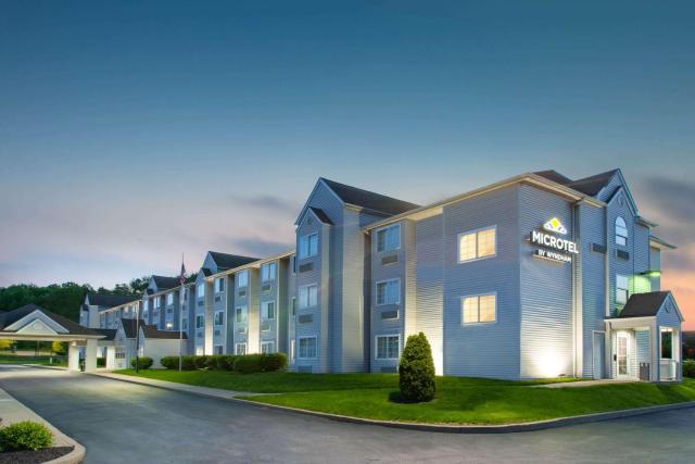 Microtel Inn & Suites by Wyndham Pittsburgh Airport