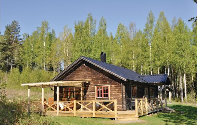 Cozy Home In Långserud With Jacuzzi